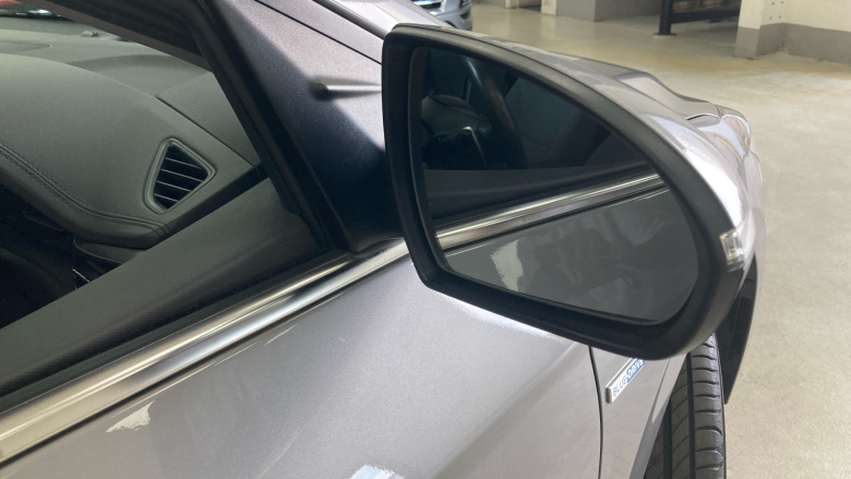 Hyundai IONIQ 1.6 GDi Hybrid Premium 5dr DCT Hybrid Hatchback